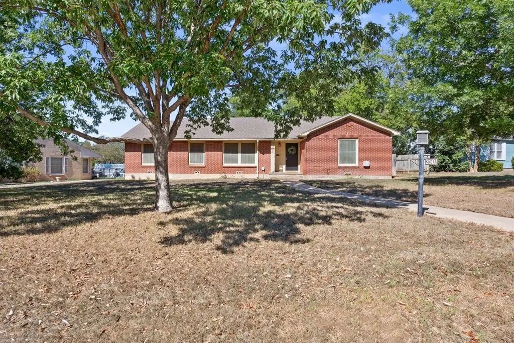 2501 N 32nd Street, Waco