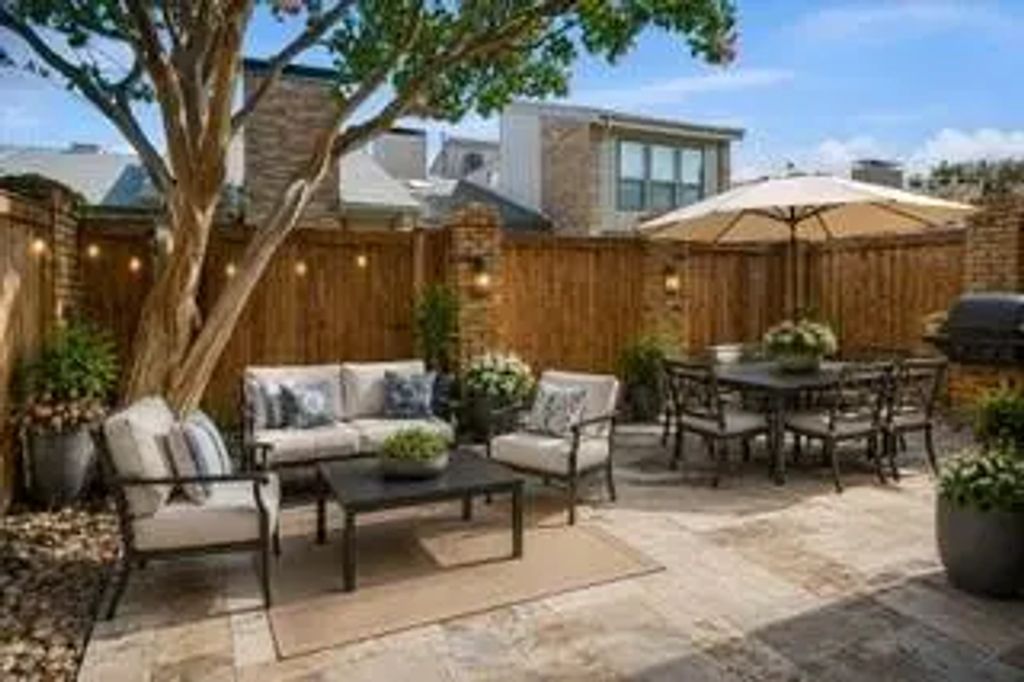 12332 Montego Plaza, Dallas