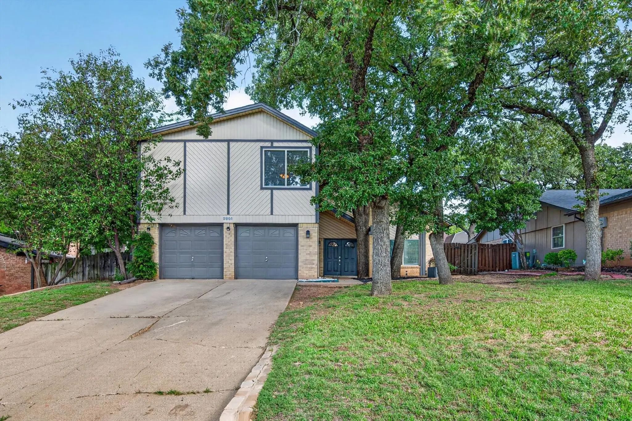 Photo of Listing #21408456