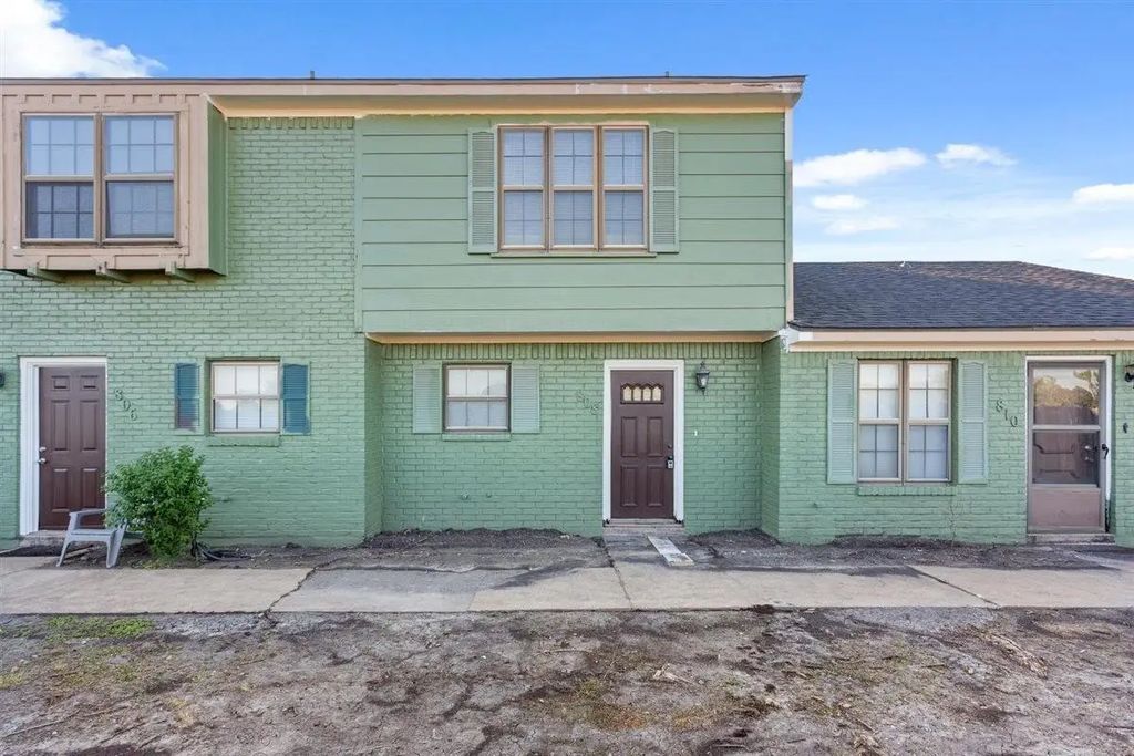 808 N 62nd Street, Waco