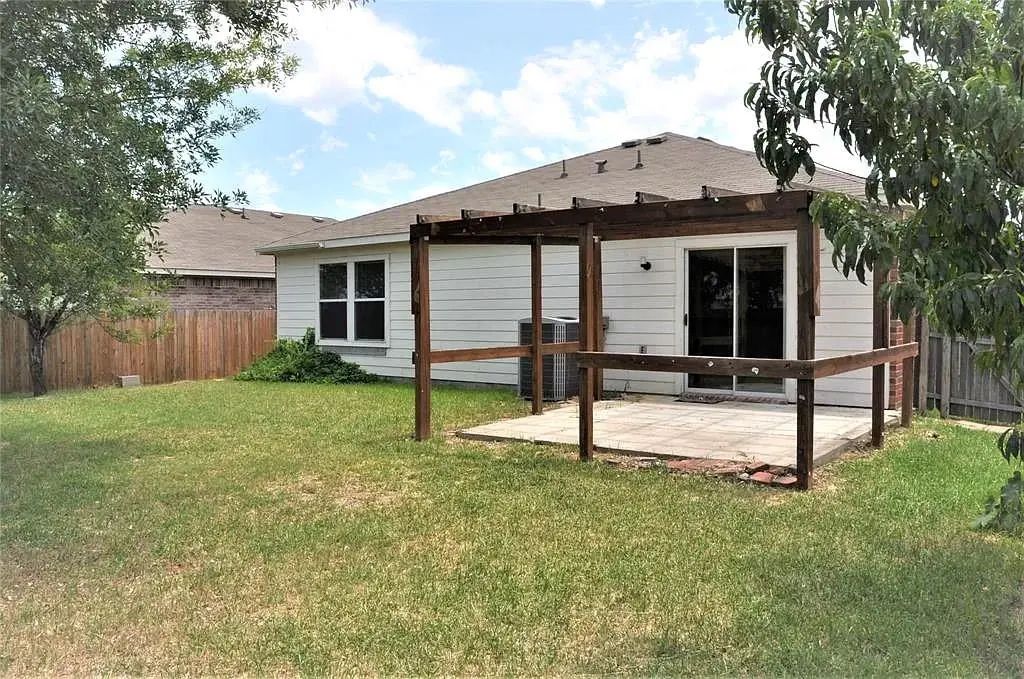 Photo of Listing #21408657
