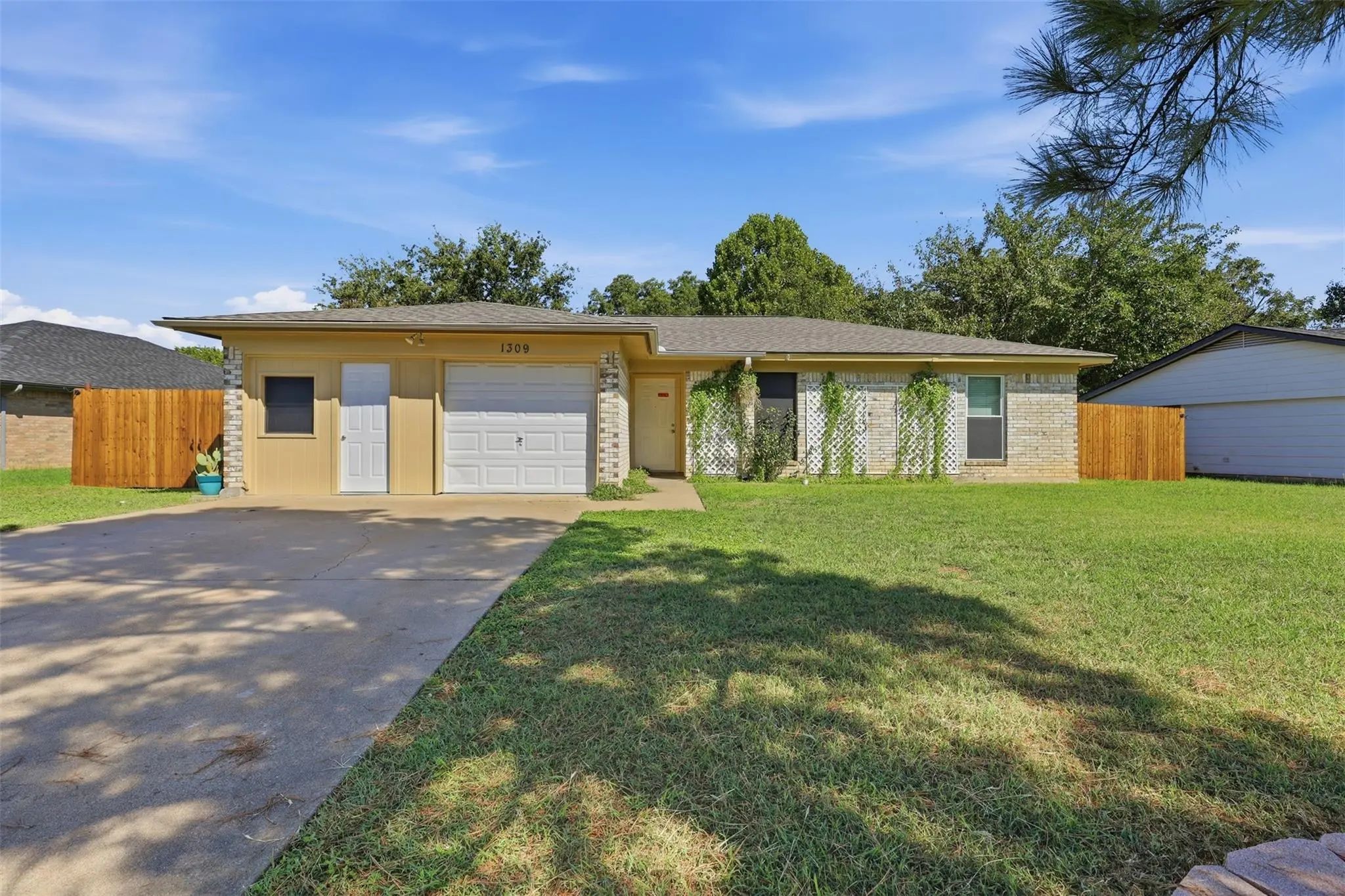 Photo of Listing #21408737