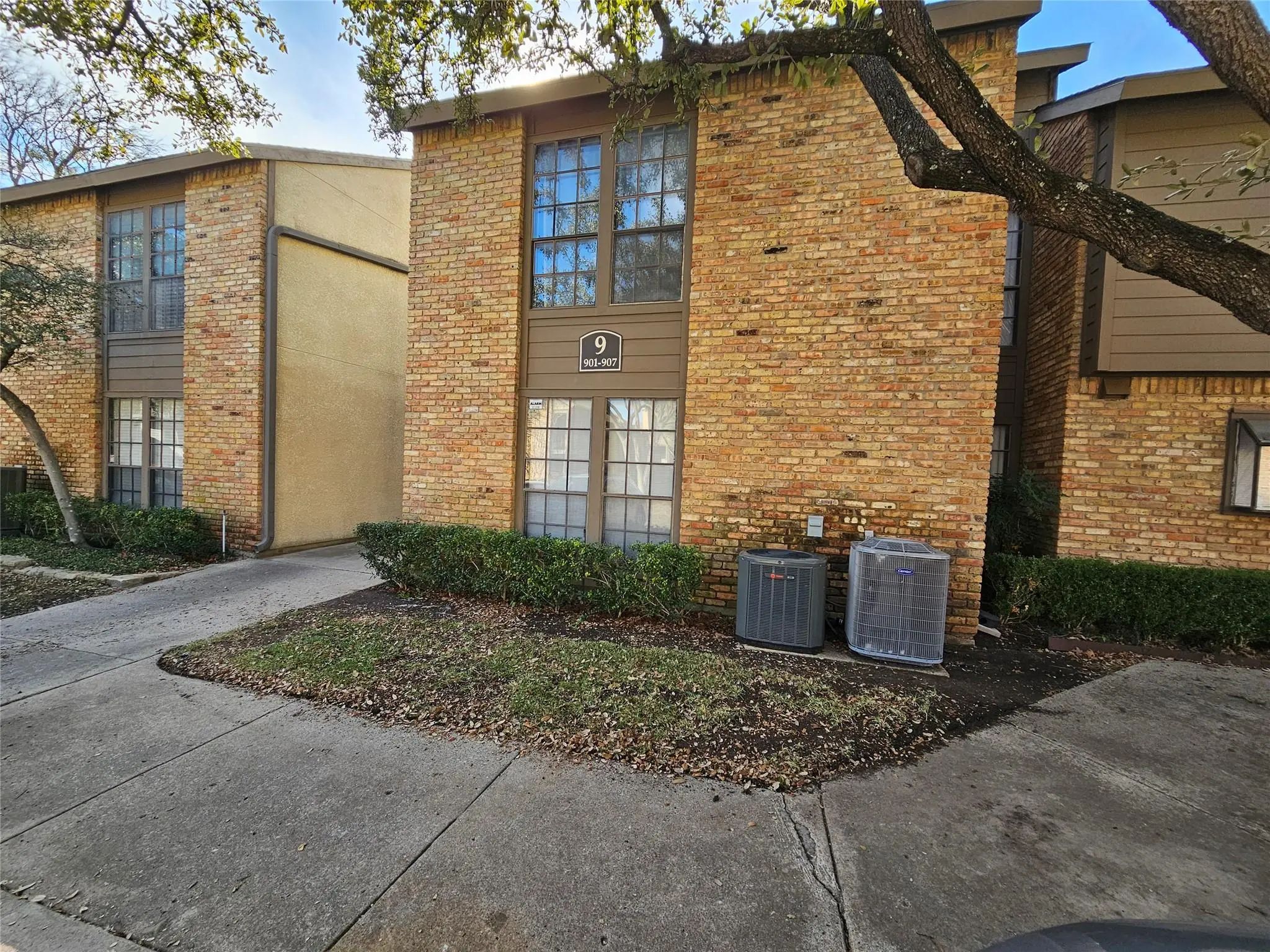 Photo of Listing #21408802