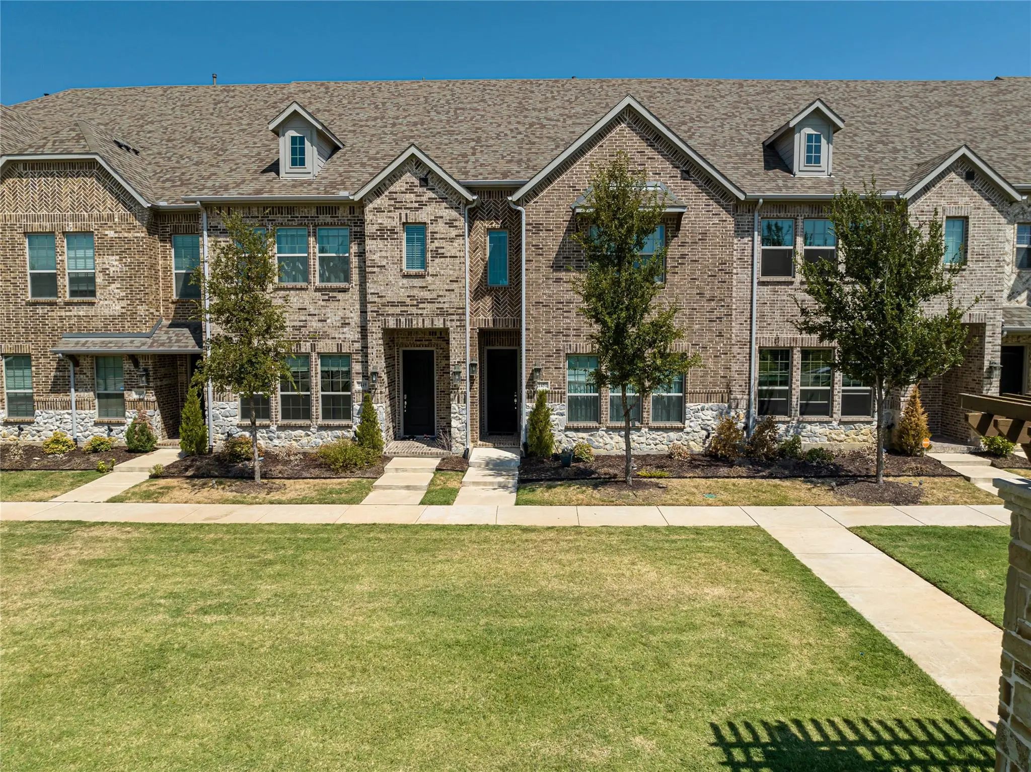 Photo of Listing #21408905