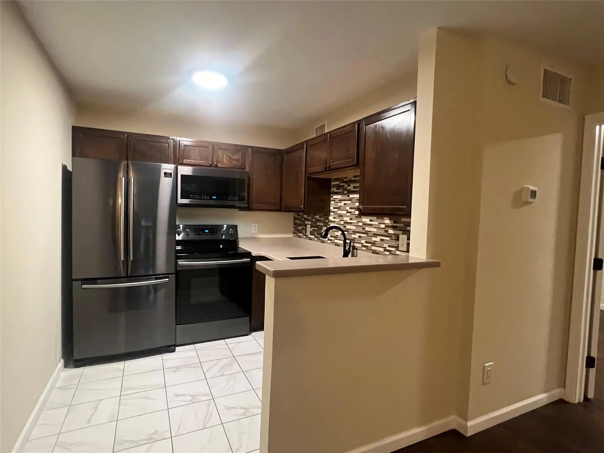 Photo of Listing #21408946