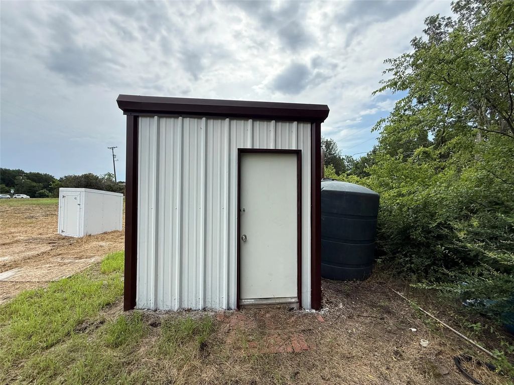 4724 E University Drive, Denton