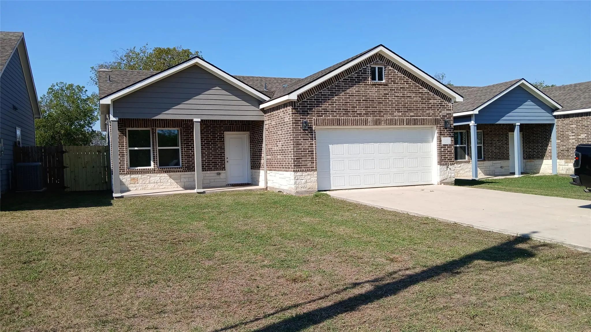 Photo of Listing #21409090
