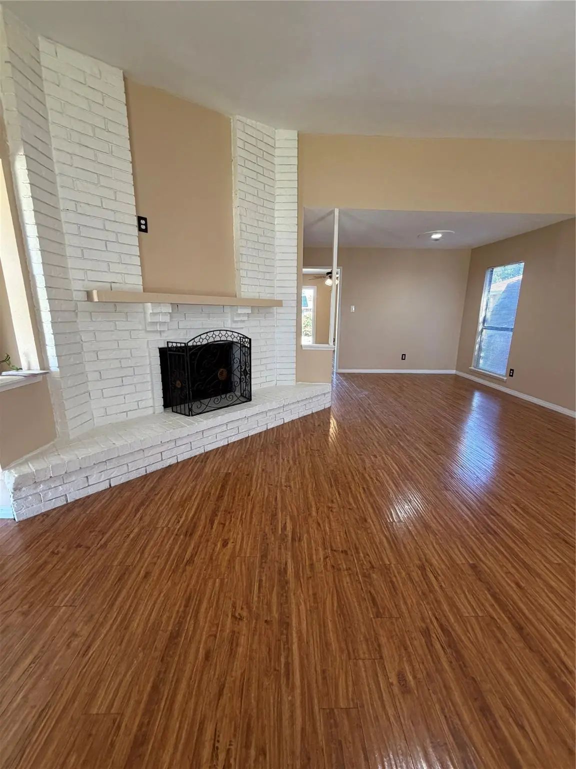Photo of Listing #21409121