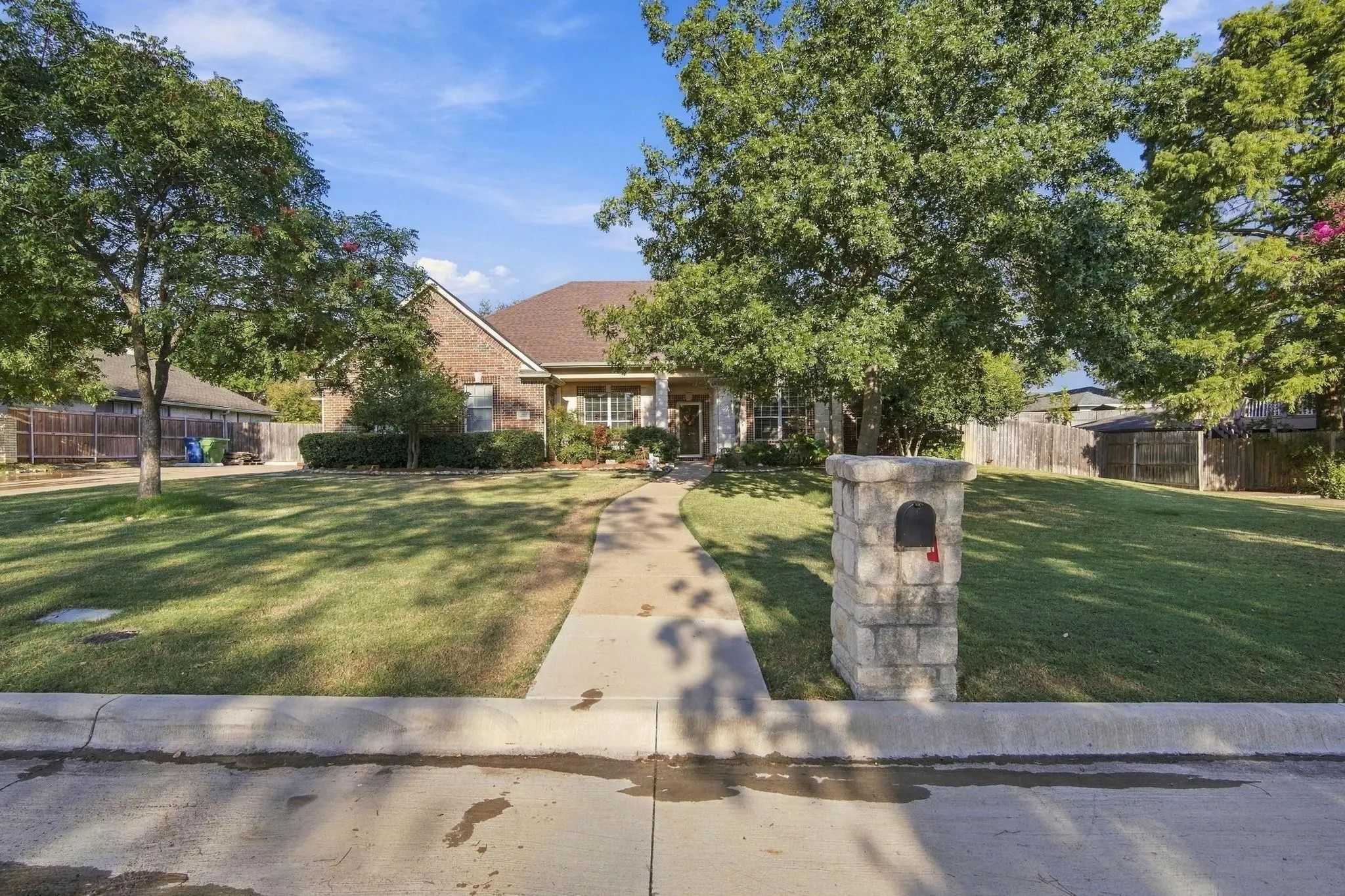Photo of Listing #21409180