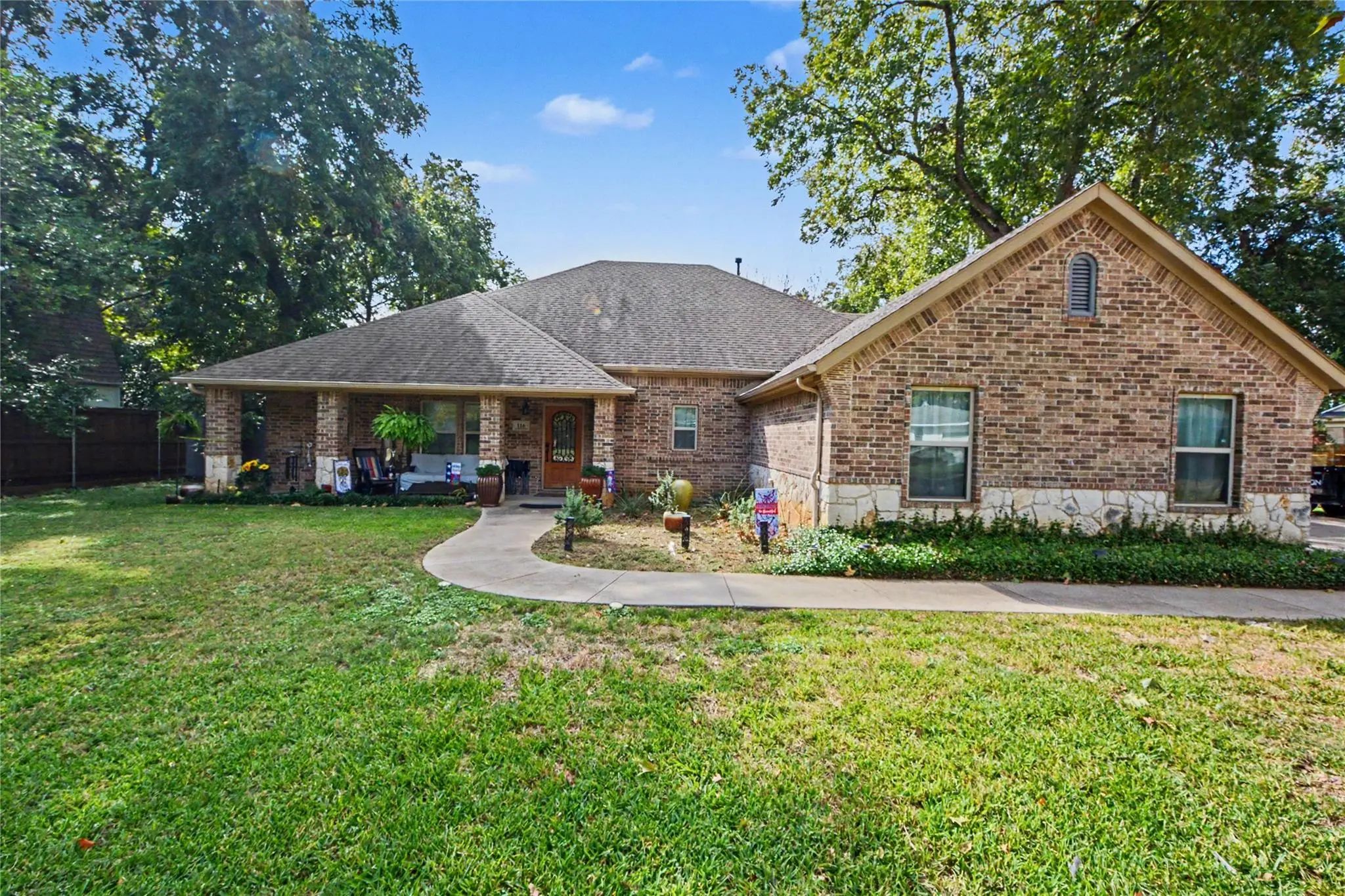 Photo of Listing #21409444