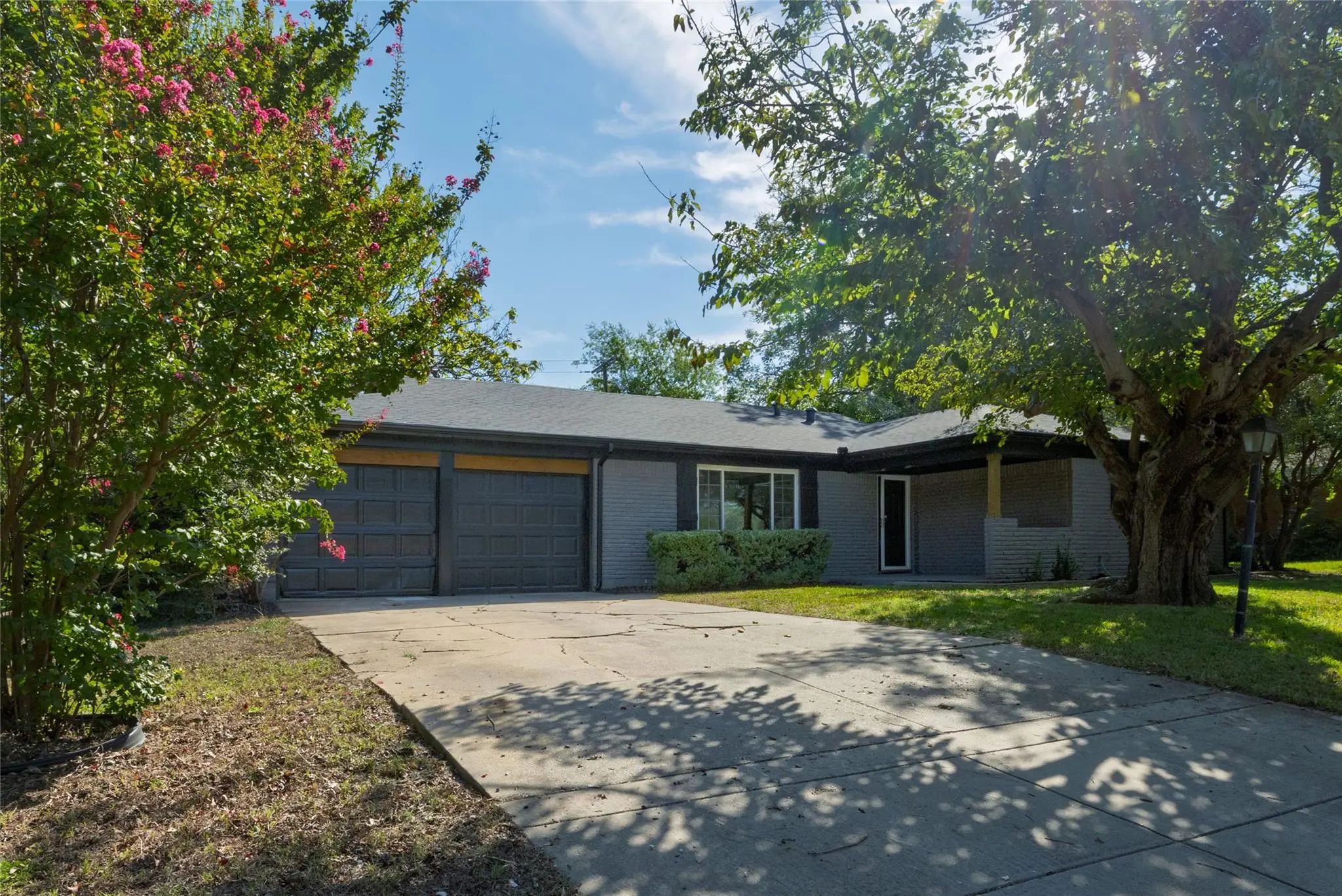 Photo of Listing #21410213