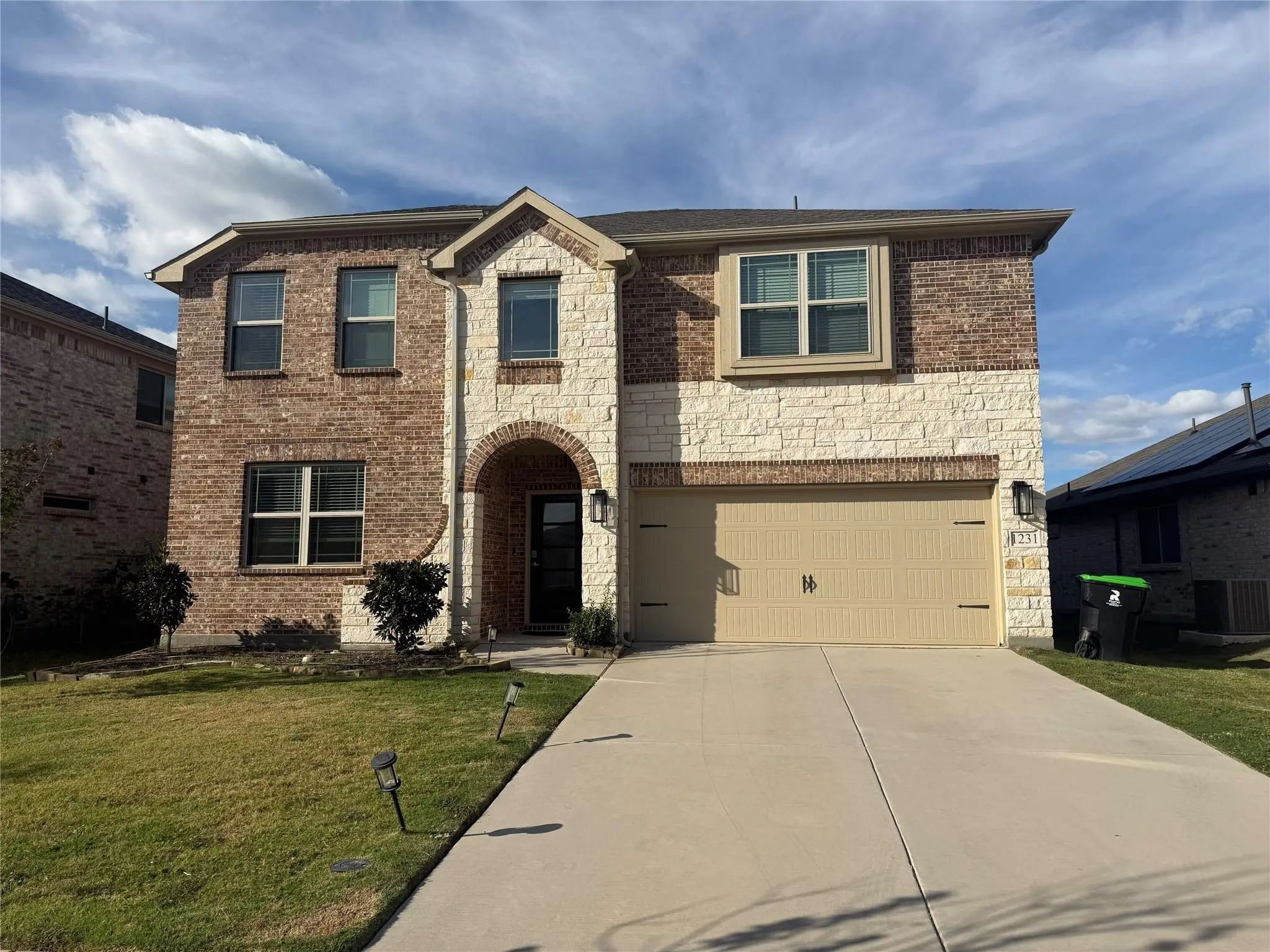 Photo of Listing #21410255