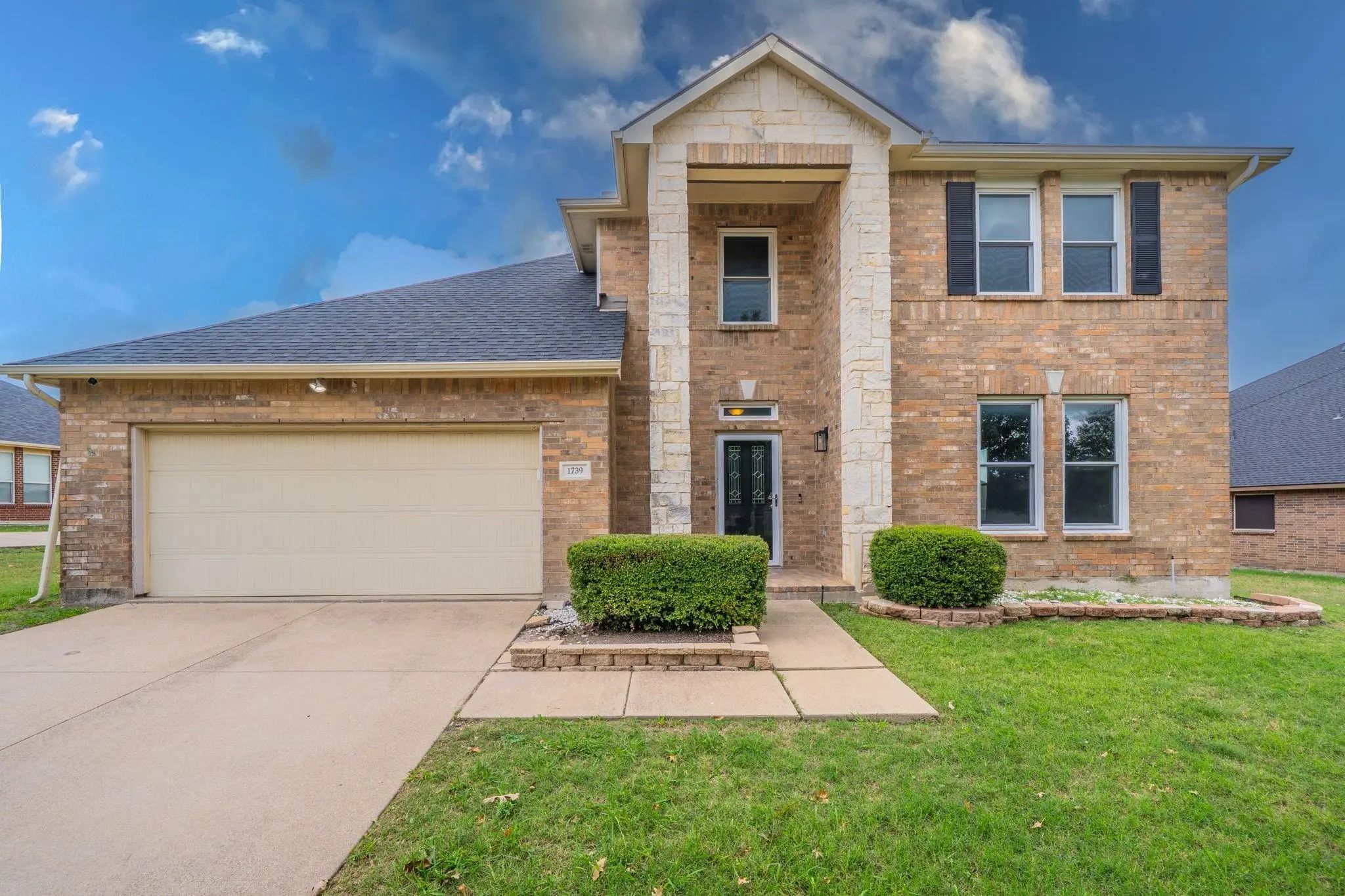 Photo of Listing #21410296