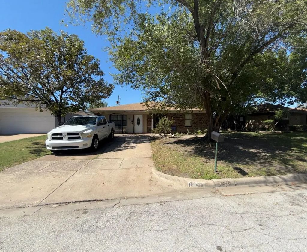 420 Allencrest Drive, White Settlement