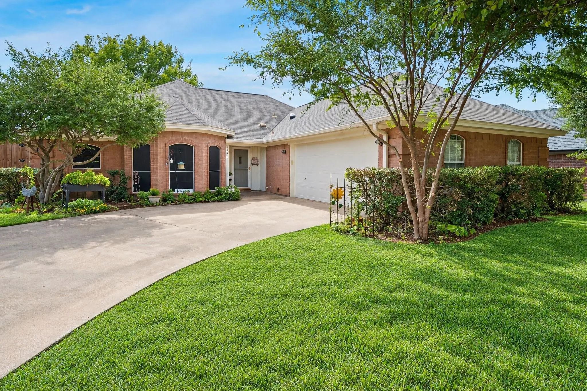 Photo of Listing #21410502