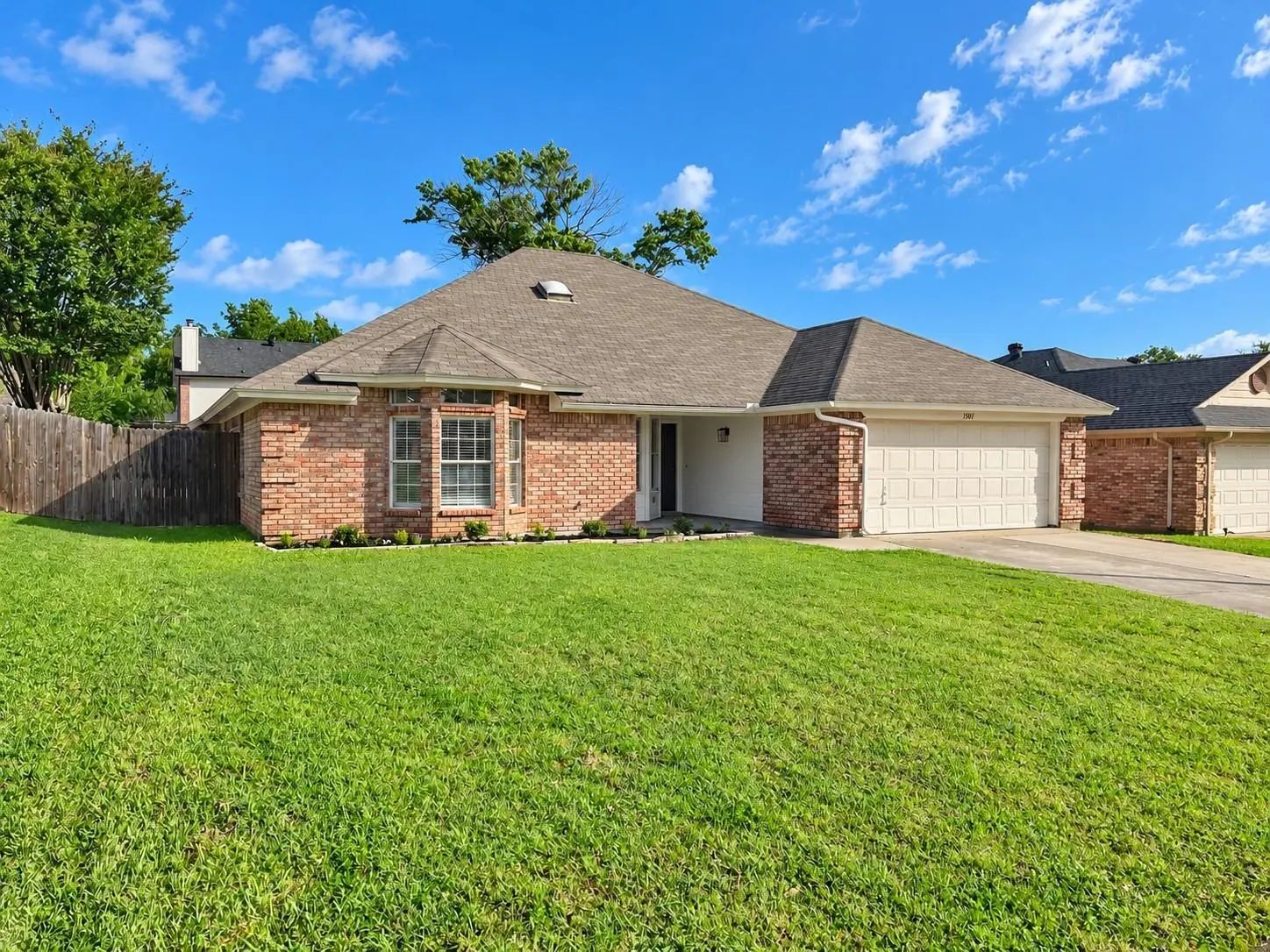 Photo of Listing #21410829