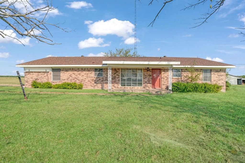 7015 Texas Highway 24 Highway, Cooper
