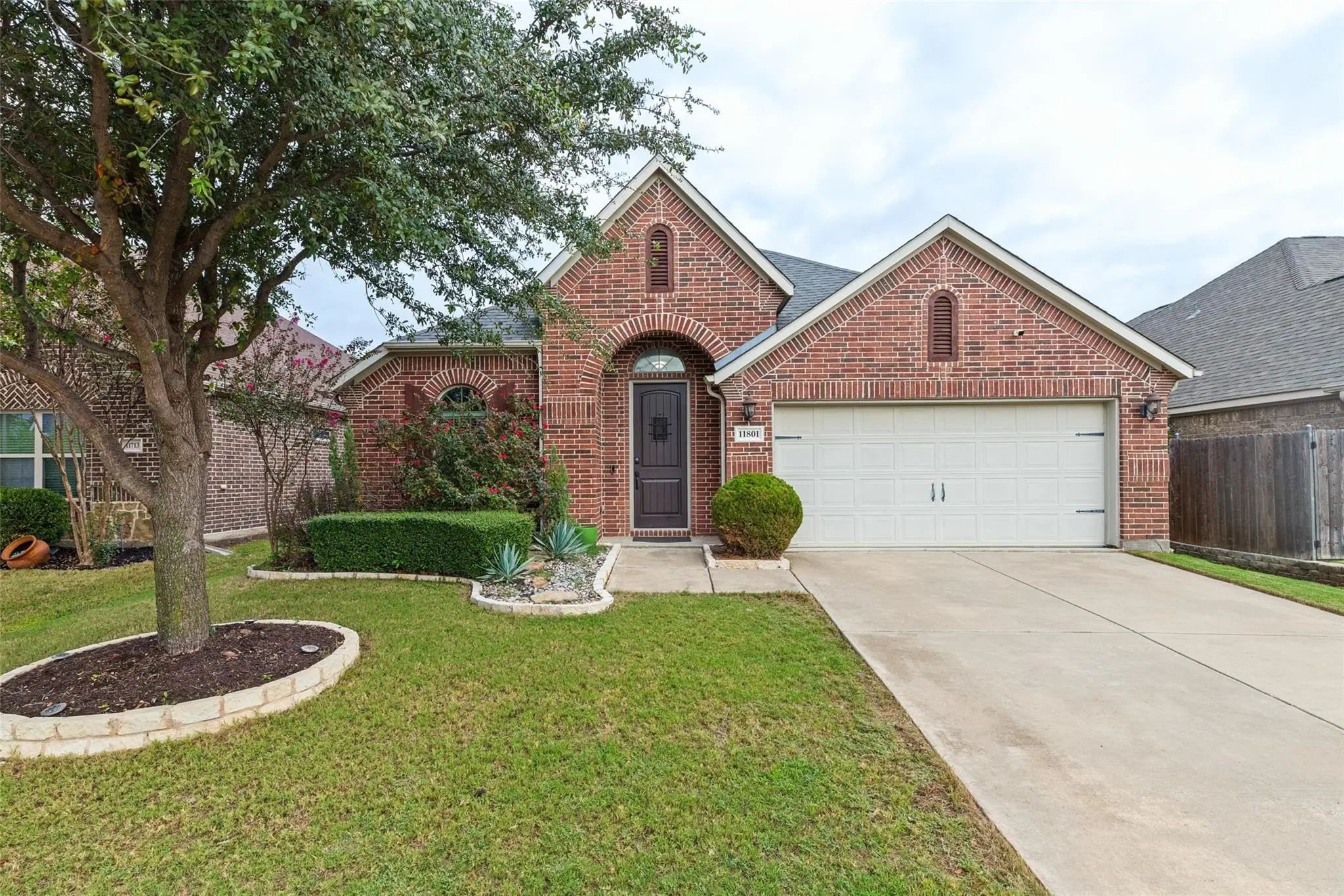 Photo of Listing #21411001