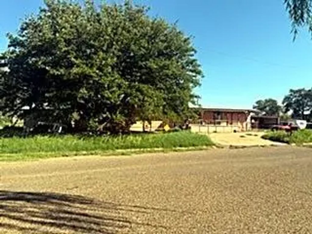 304 11th Street, Abernathy