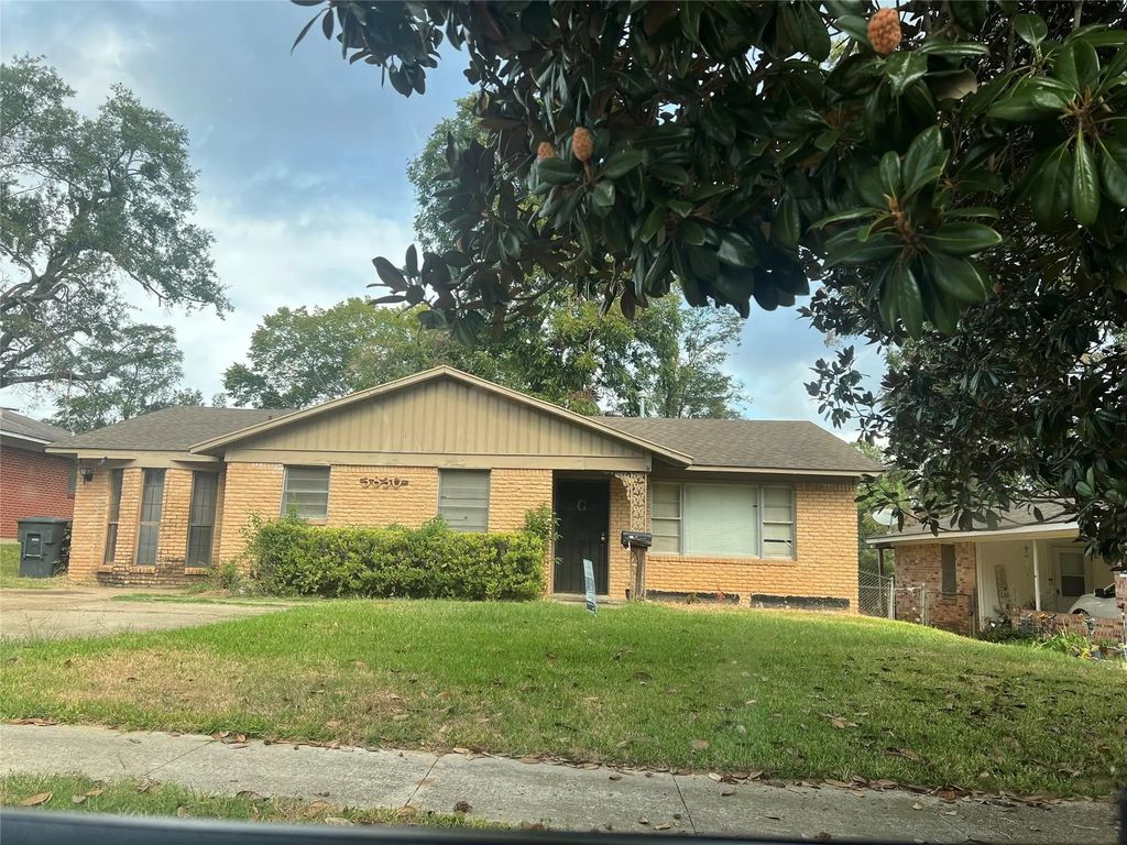 3830 Lisa Lane, Shreveport