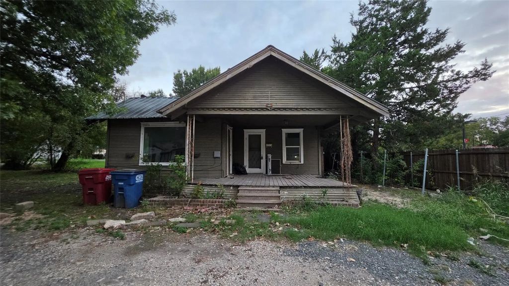 104 Short Street, Farmersville