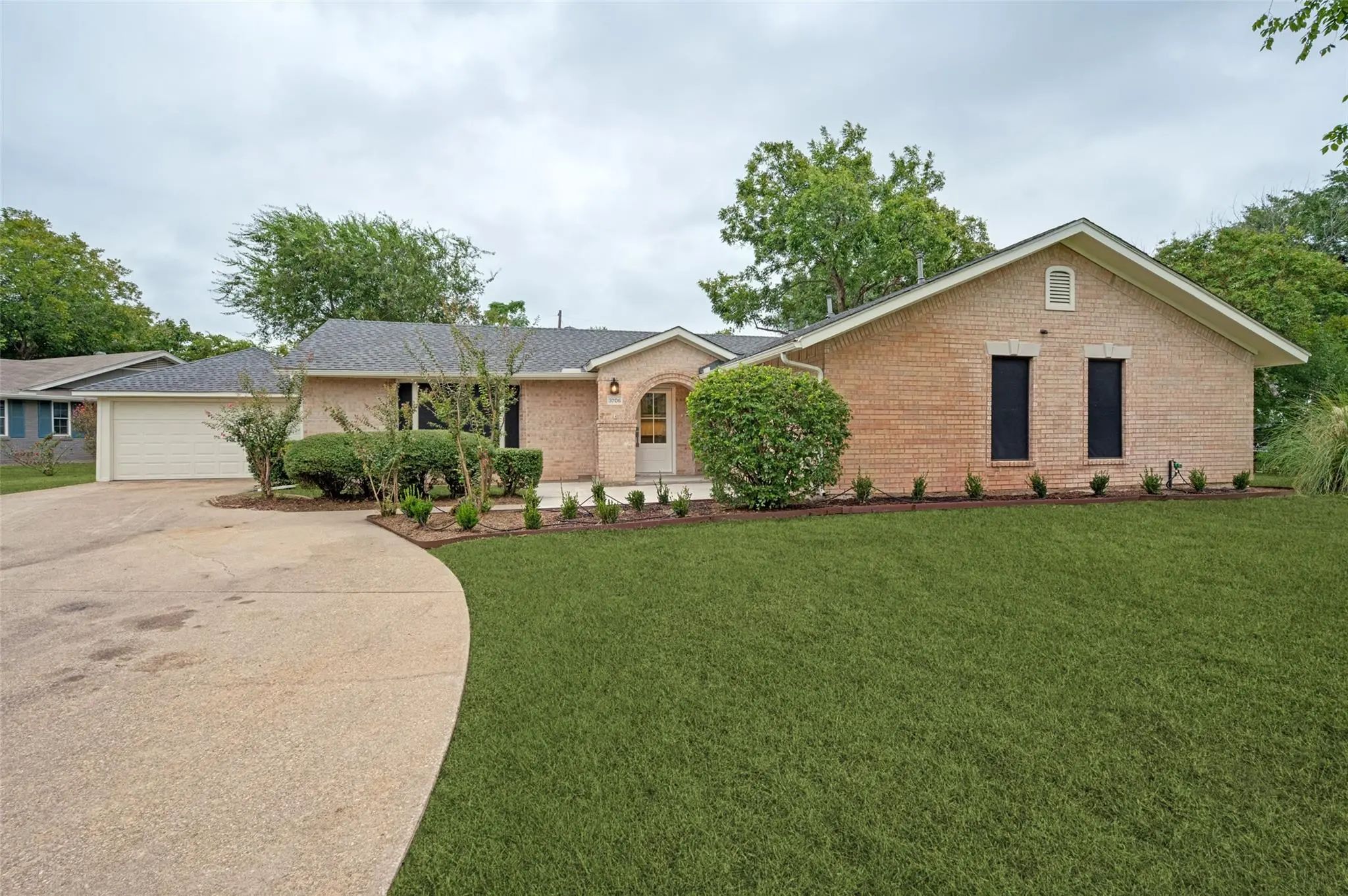 Photo of Listing #21411454