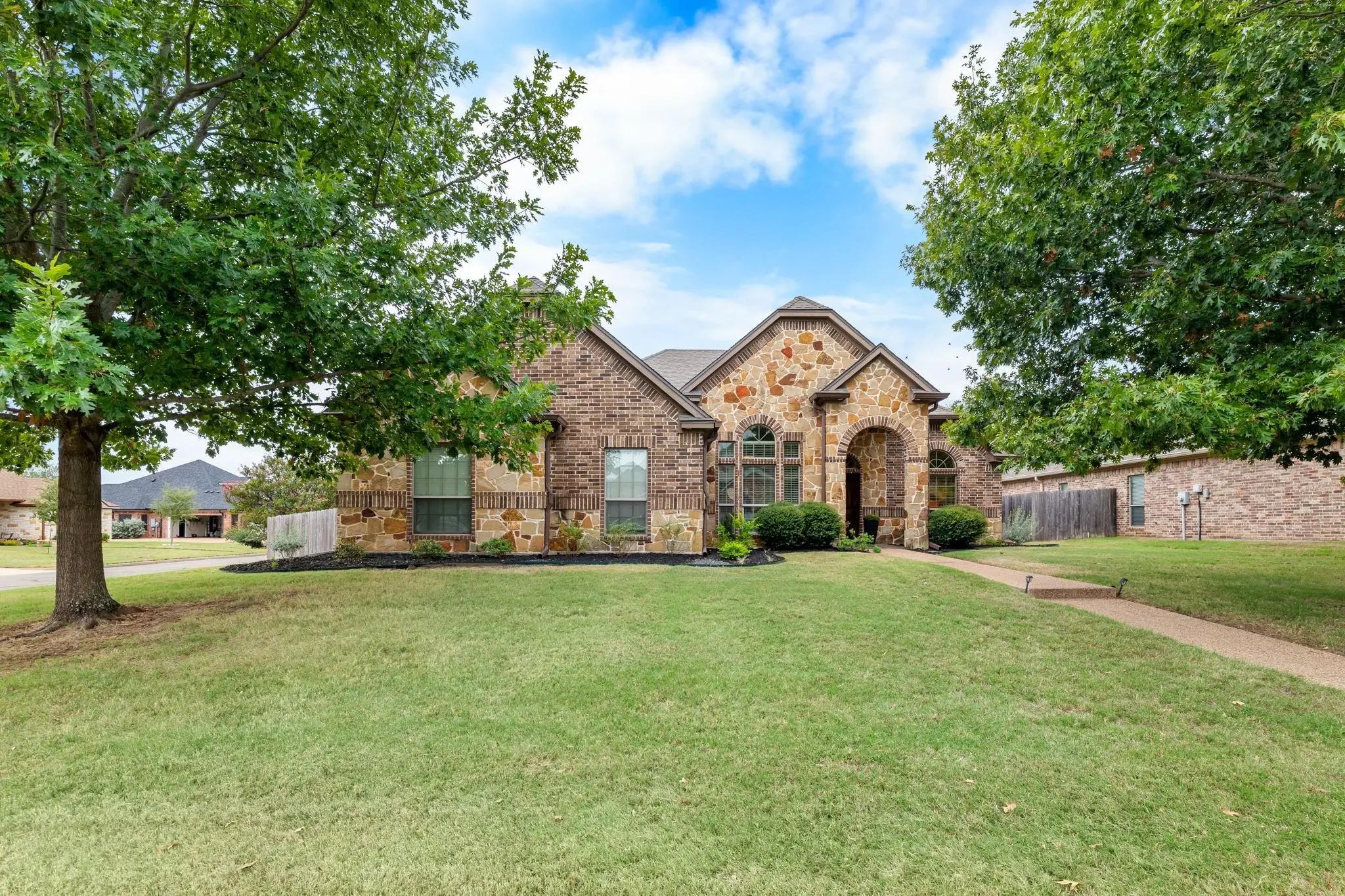 Photo of Listing #21411566