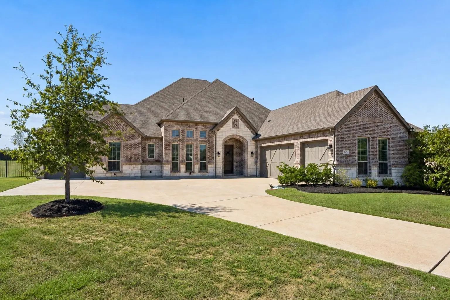 Photo of Listing #21411591