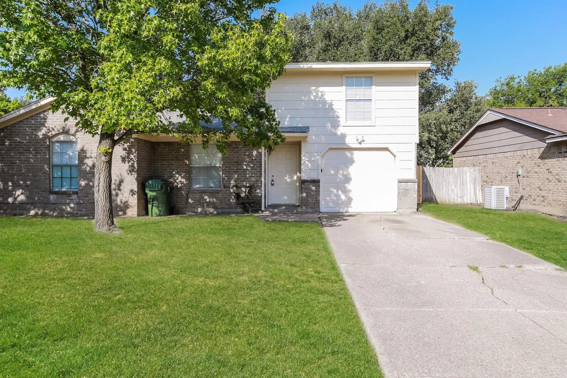 Photo of Listing #21411658