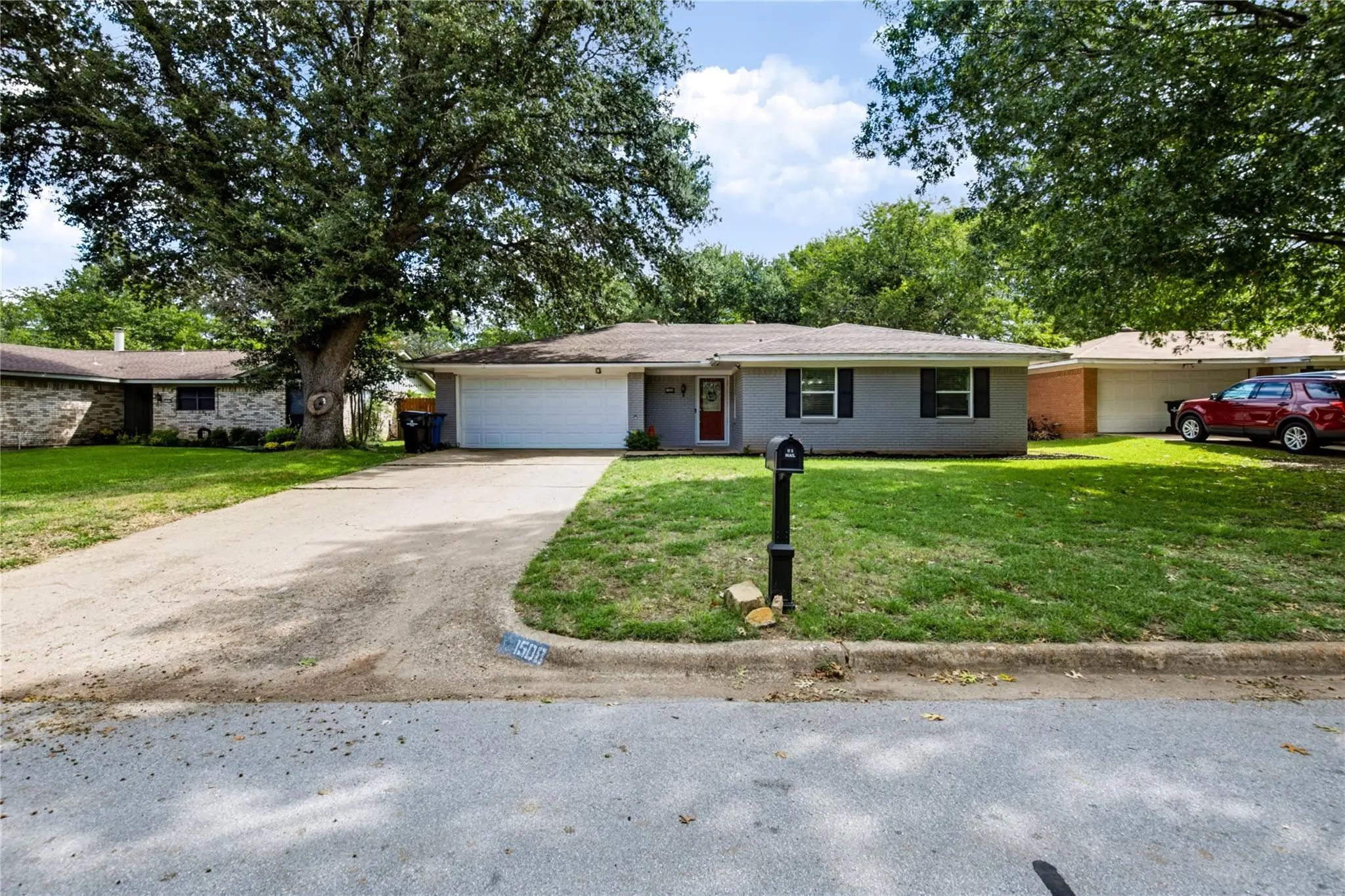 Photo of Listing #21411763