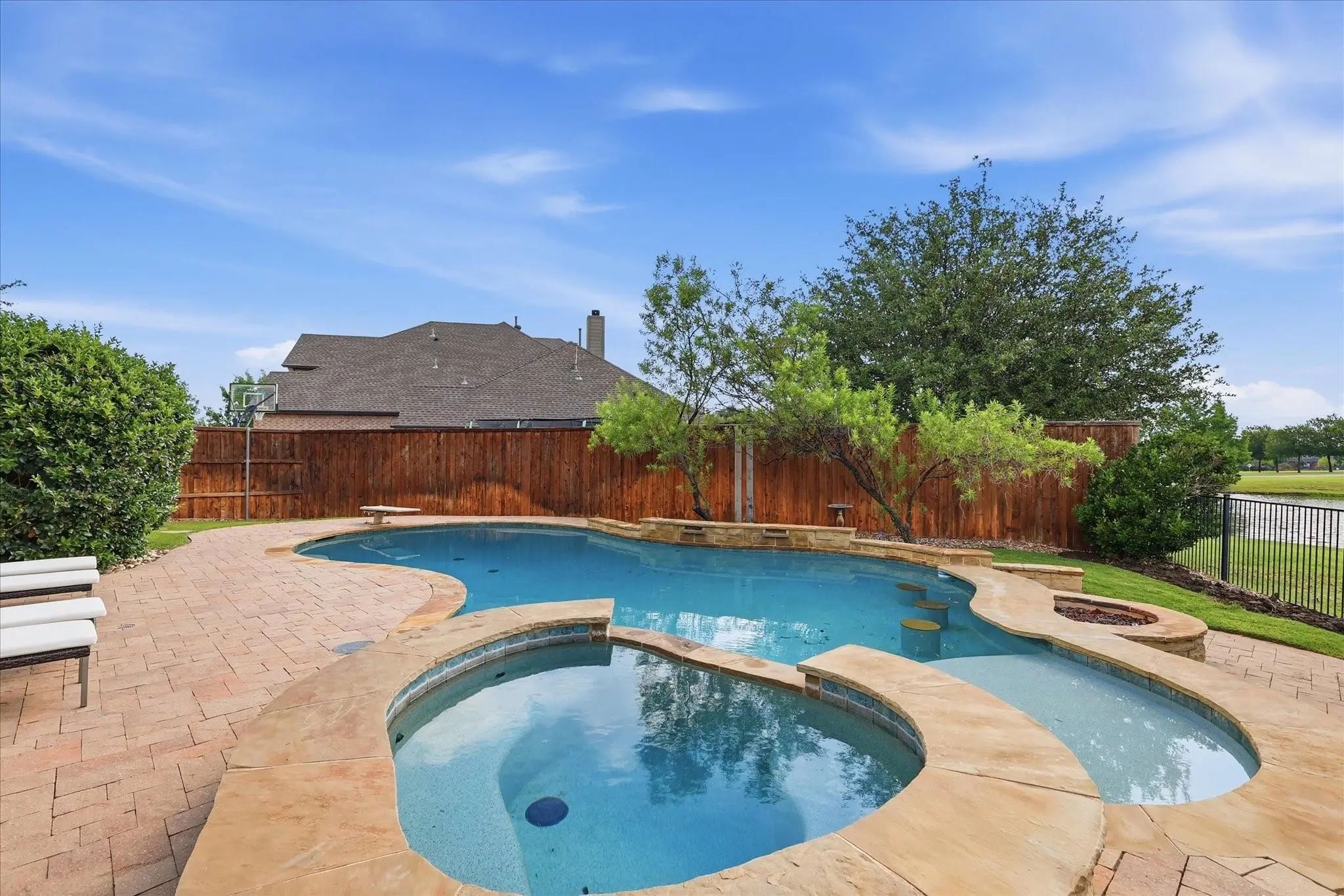 Photo of Listing #21411771