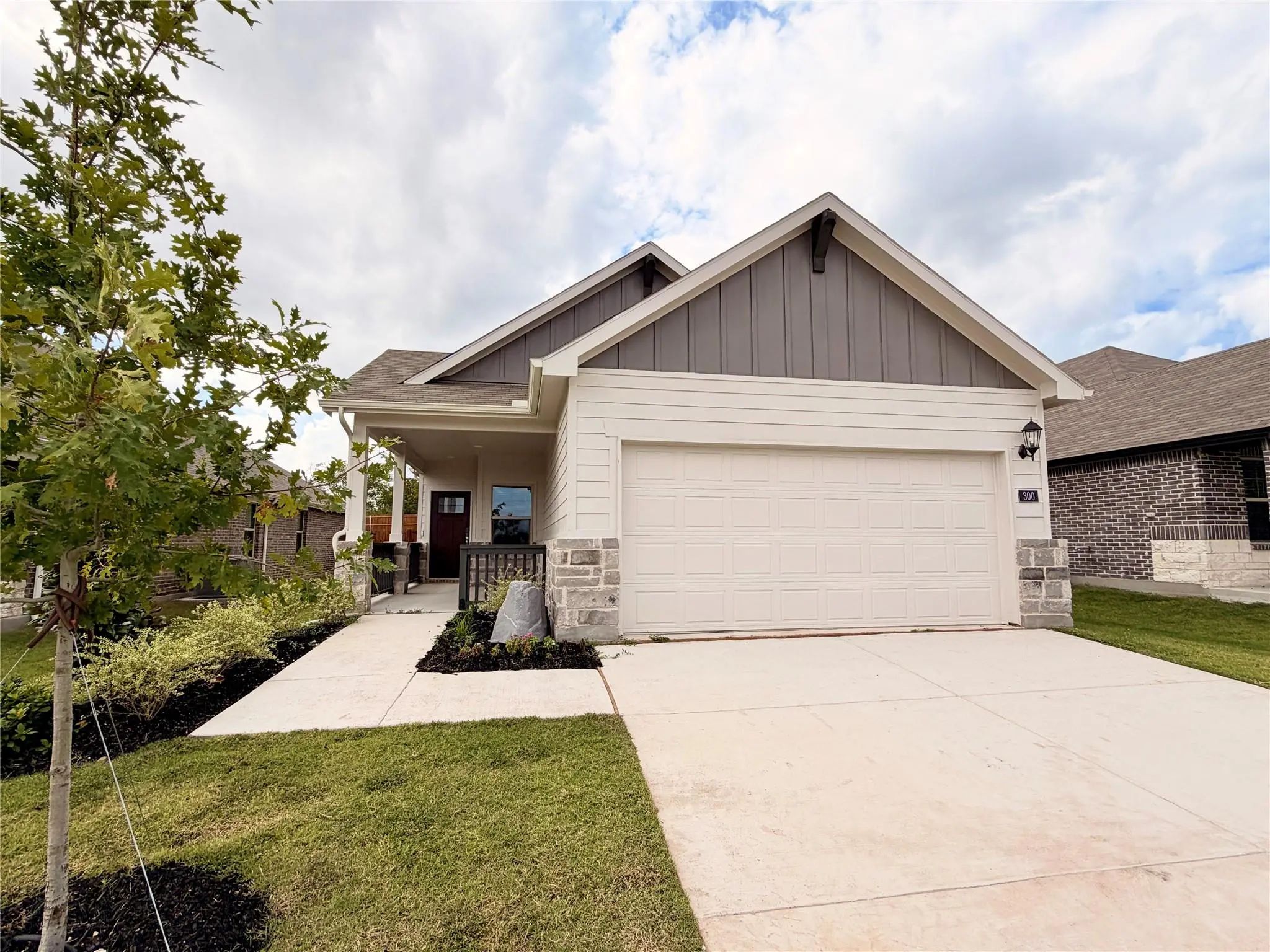 Photo of Listing #21411799
