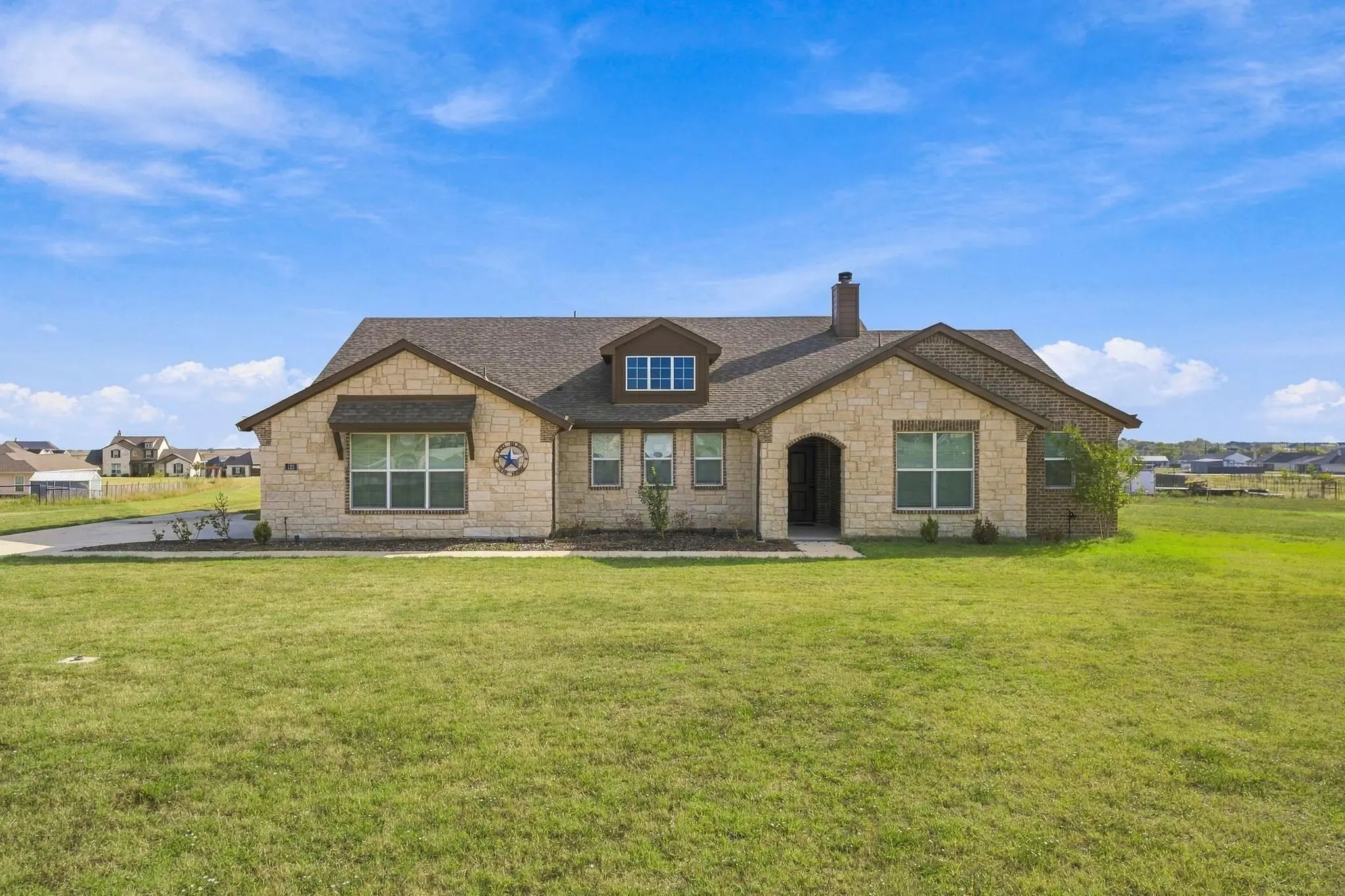 Photo of Listing #21412040