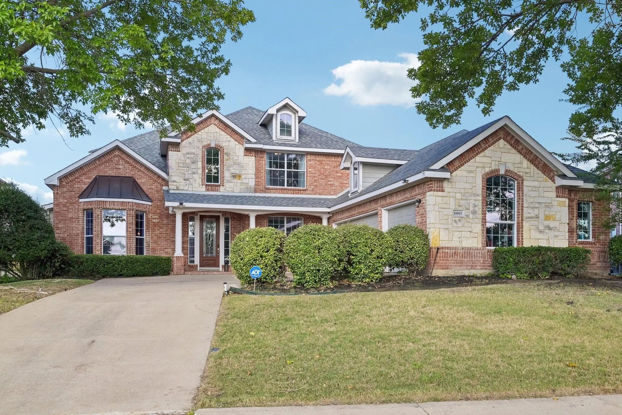 Photo of Listing #21412392