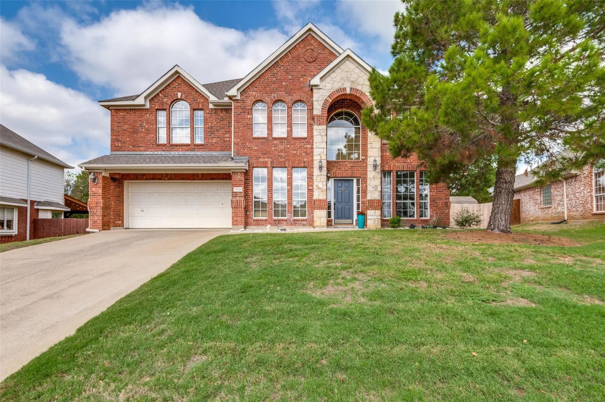 Photo of Listing #21412412
