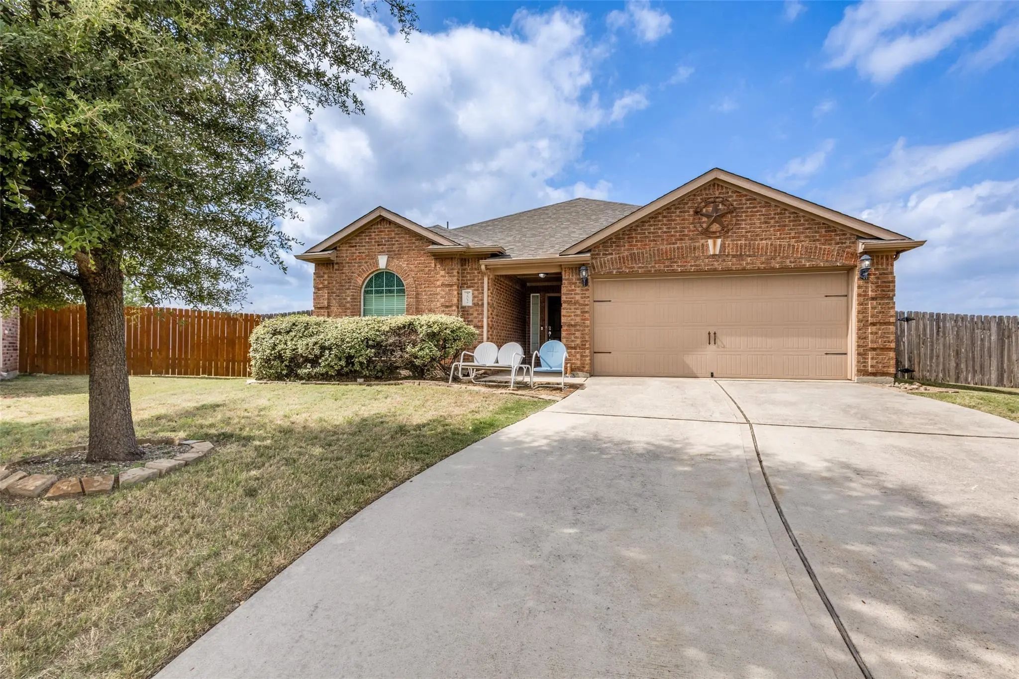 Photo of Listing #21412424
