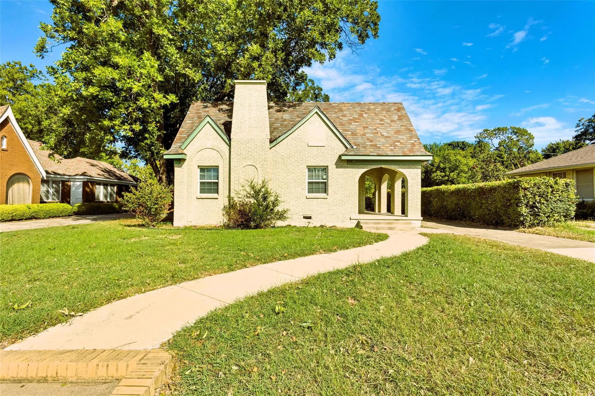 Photo of Listing #21412625