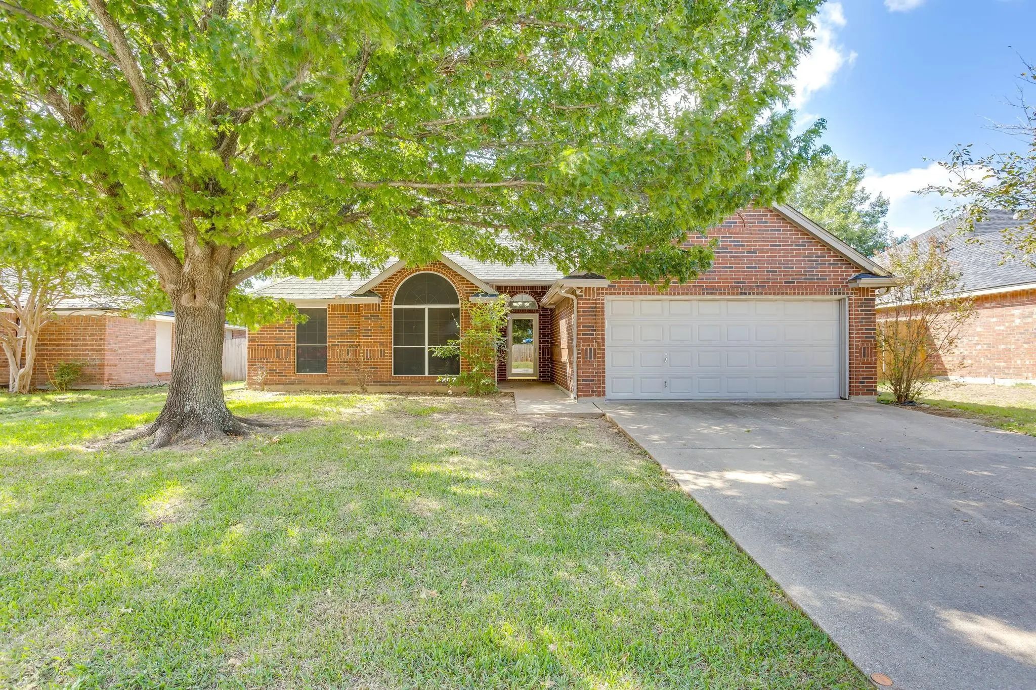 Photo of Listing #21413768