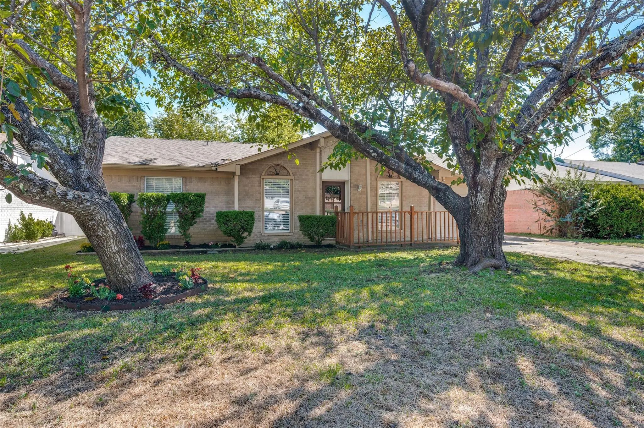 Photo of Listing #21414324