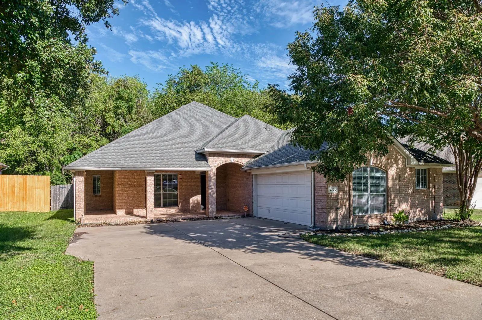 Photo of Listing #21414330