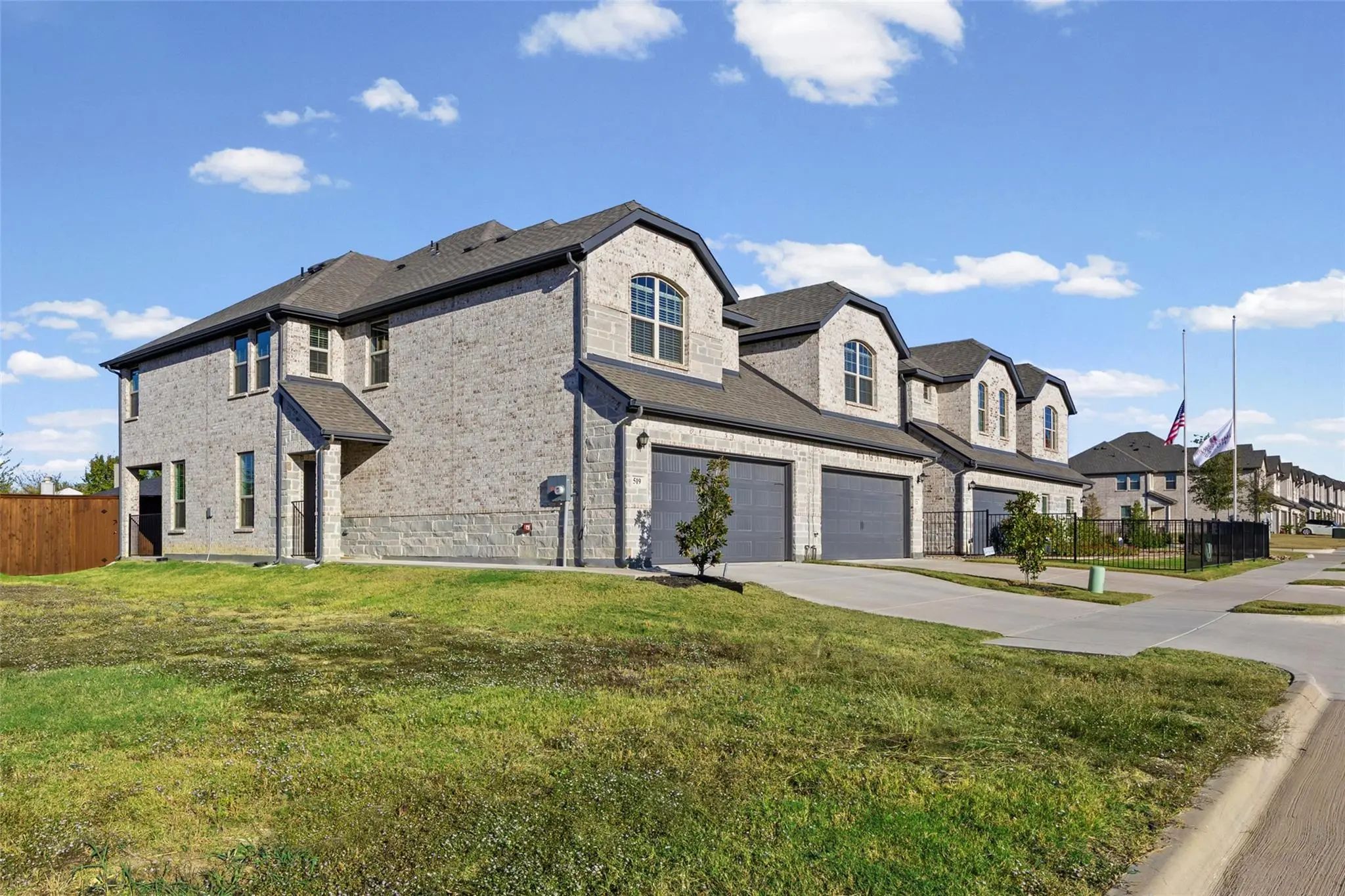 Photo of Listing #21414383