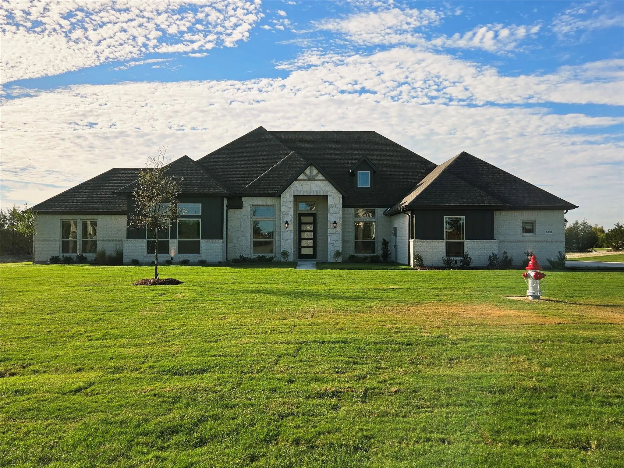 Photo of Listing #21415167