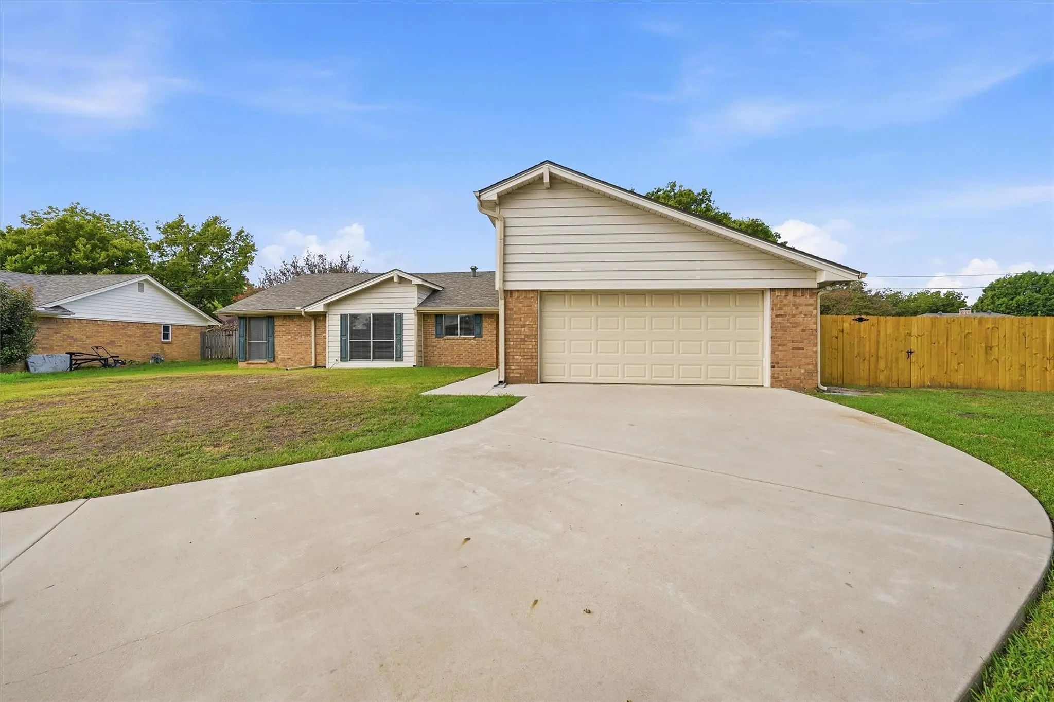 Photo of Listing #21415323