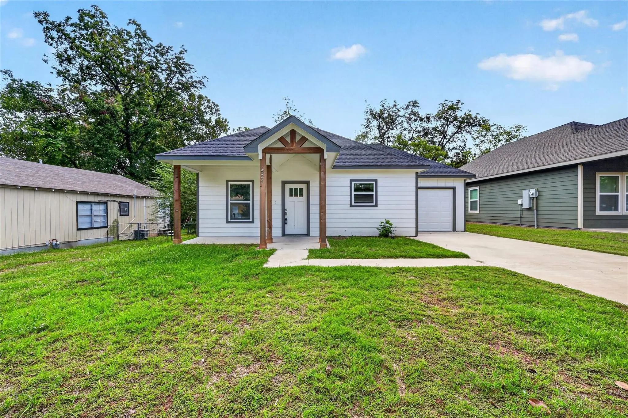 Photo of Listing #21415481
