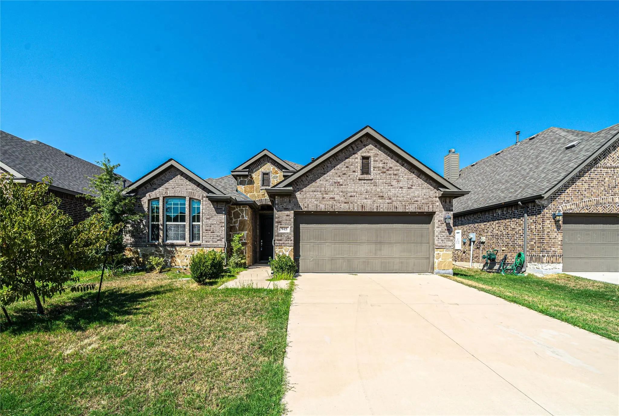 Photo of Listing #21416355
