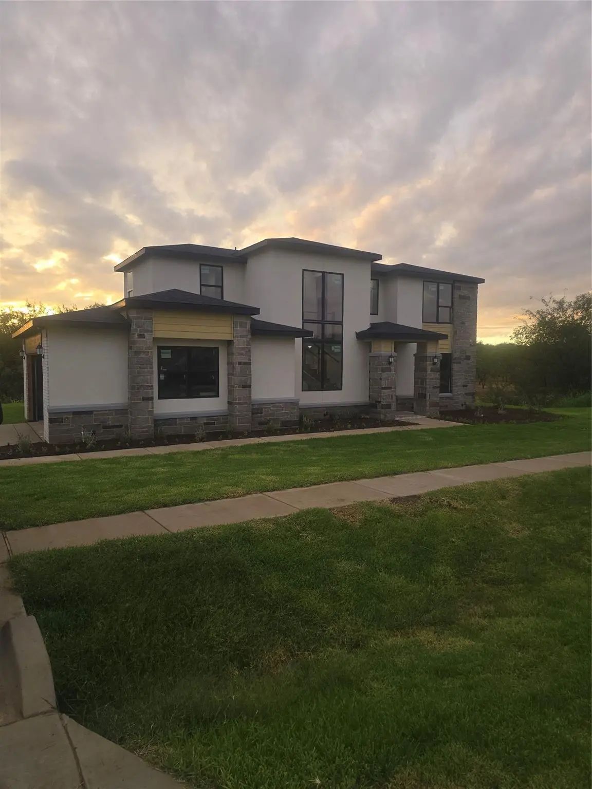 Photo of Listing #21416938