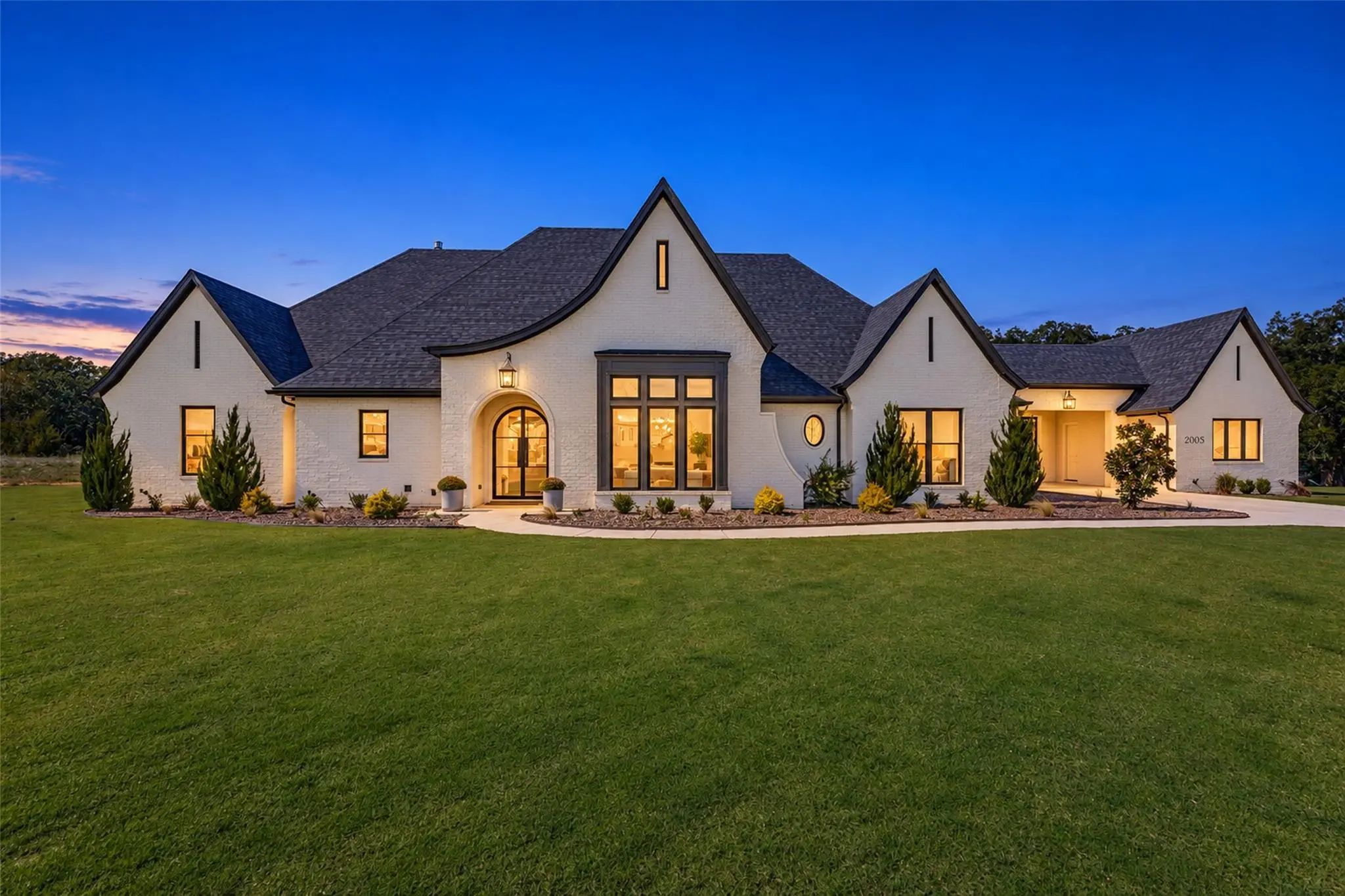 Photo of Listing #21417921