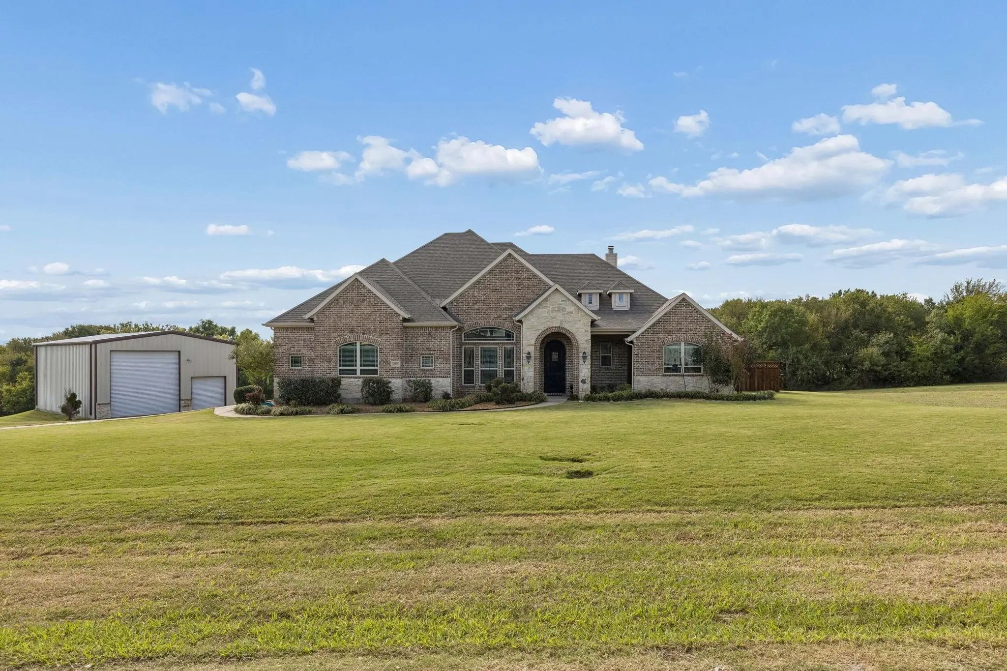 Photo of Listing #21418899