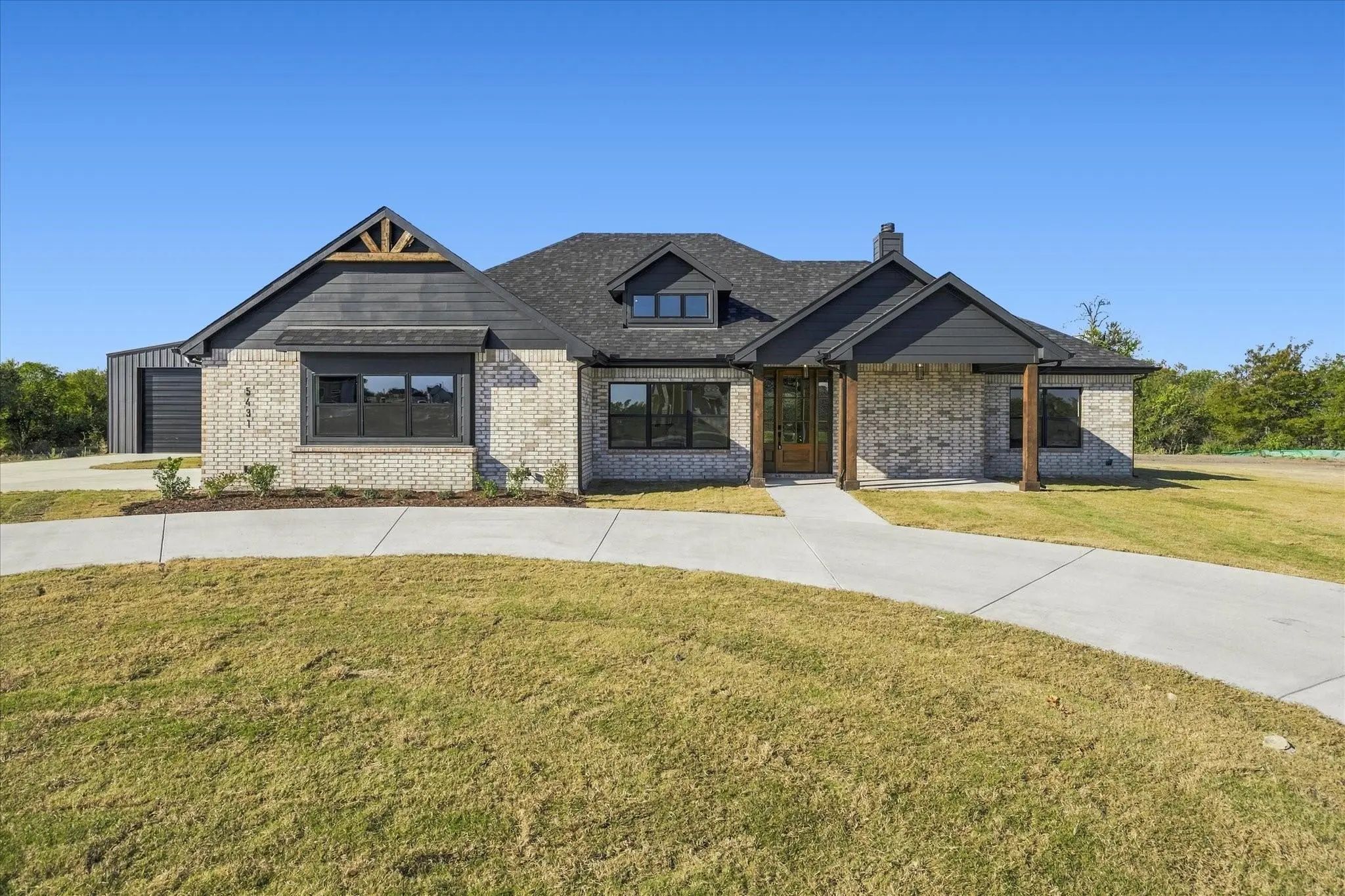 Photo of Listing #21419175