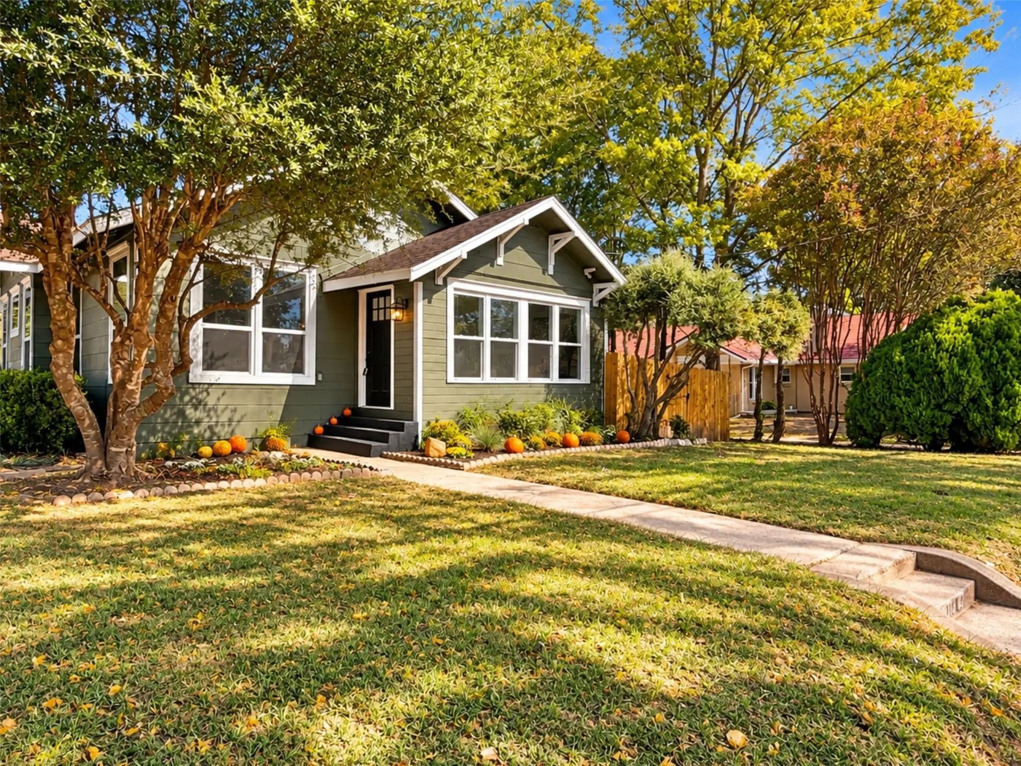 Photo of Listing #21420173